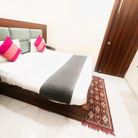 Glace Stay Inn Near Igi Airport Neu-Delhi Exterior foto