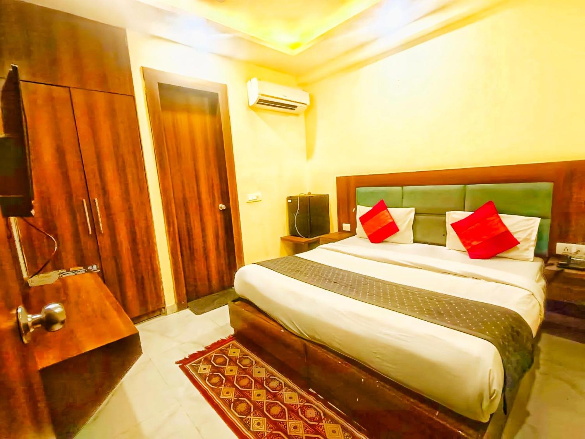 Glace Stay Inn Near Igi Airport Neu-Delhi Exterior foto