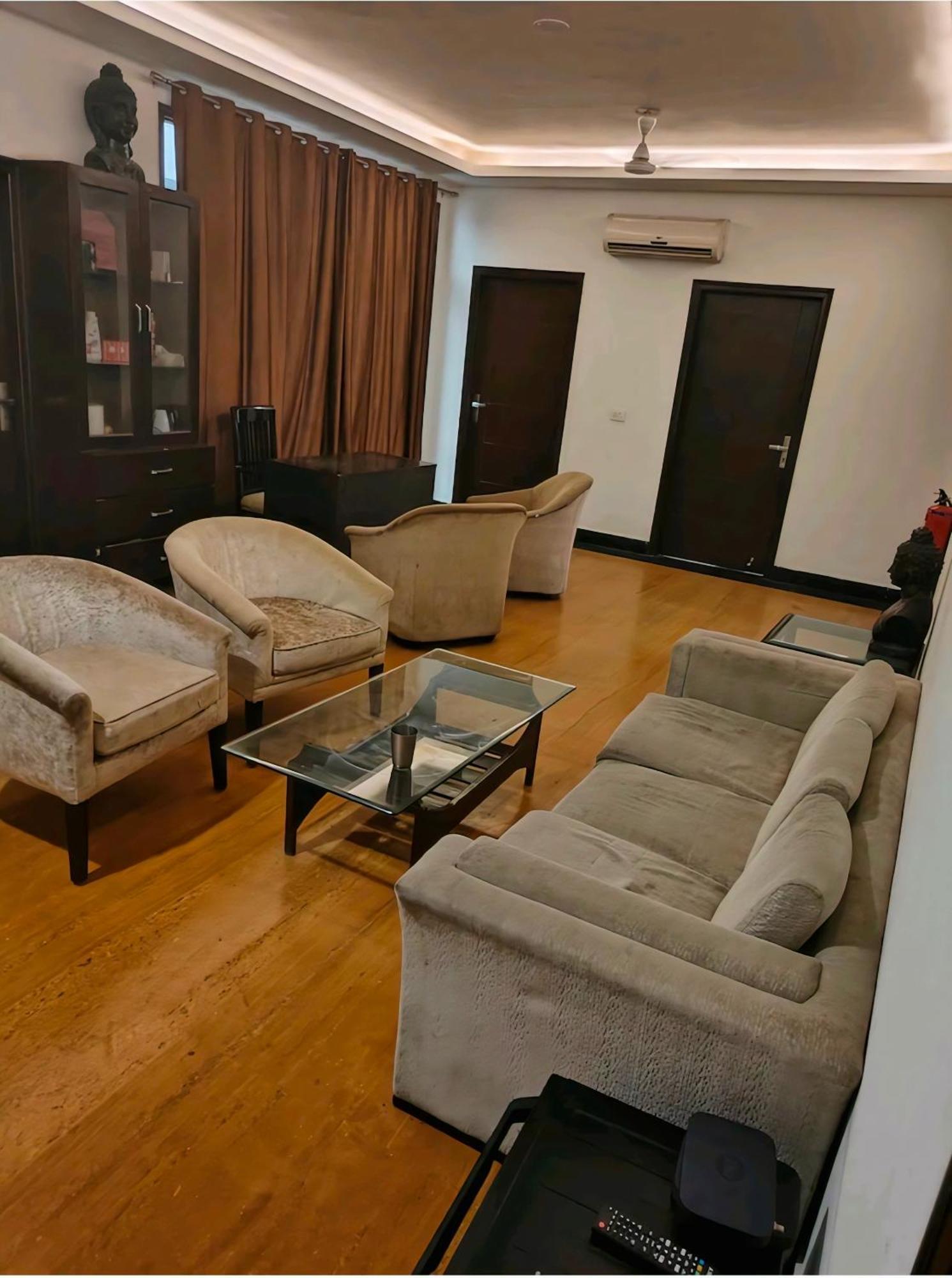 Glace Stay Inn Near Igi Airport Neu-Delhi Exterior foto